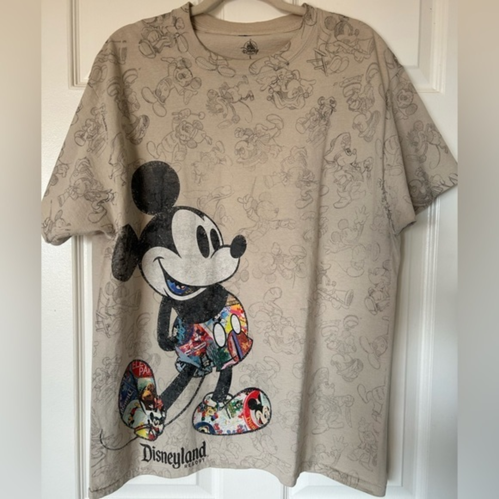 Disney Parks “It All Started with a Mouse” Line, Large Distressed Tee Unisex